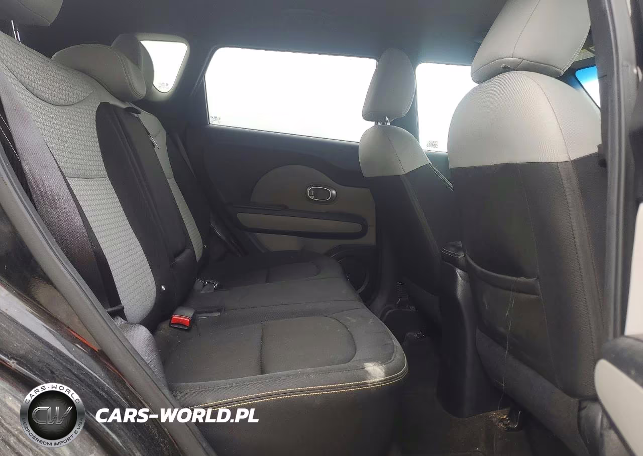 2016 Kia Soul + VIN:KNDJP3A50G7240467 - 10
