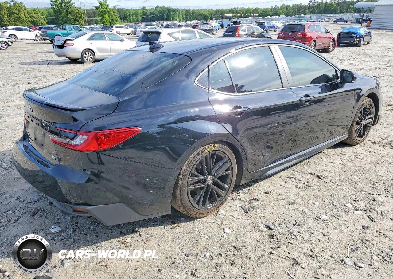 2025 Toyota Camry Se VIN:4T1DAACK6SU049826 - 3