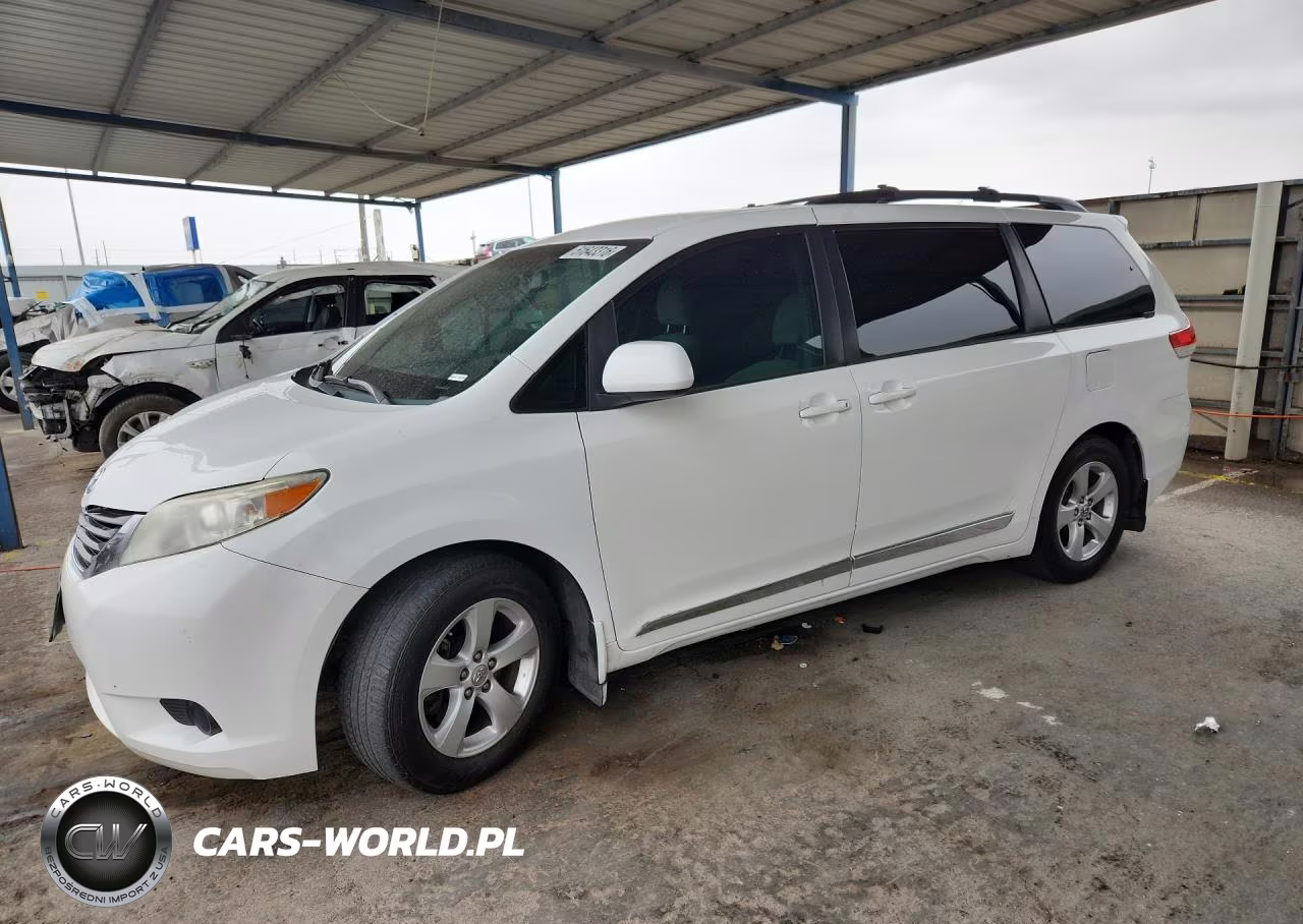 2014 Toyota Sienna Le