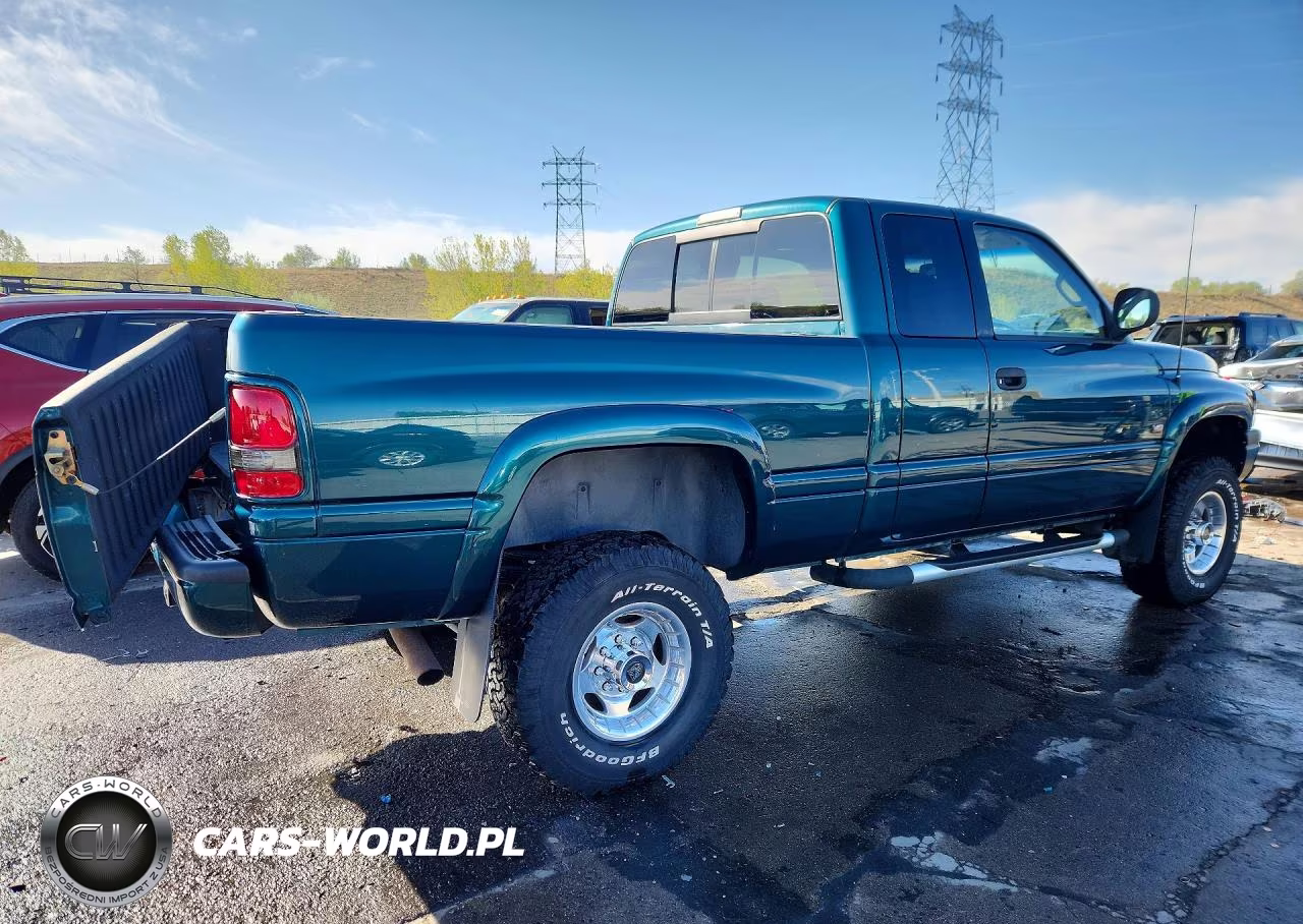 1998 Dodge Ram 2500 VIN:1B7KF23W5WJ221017 - 3