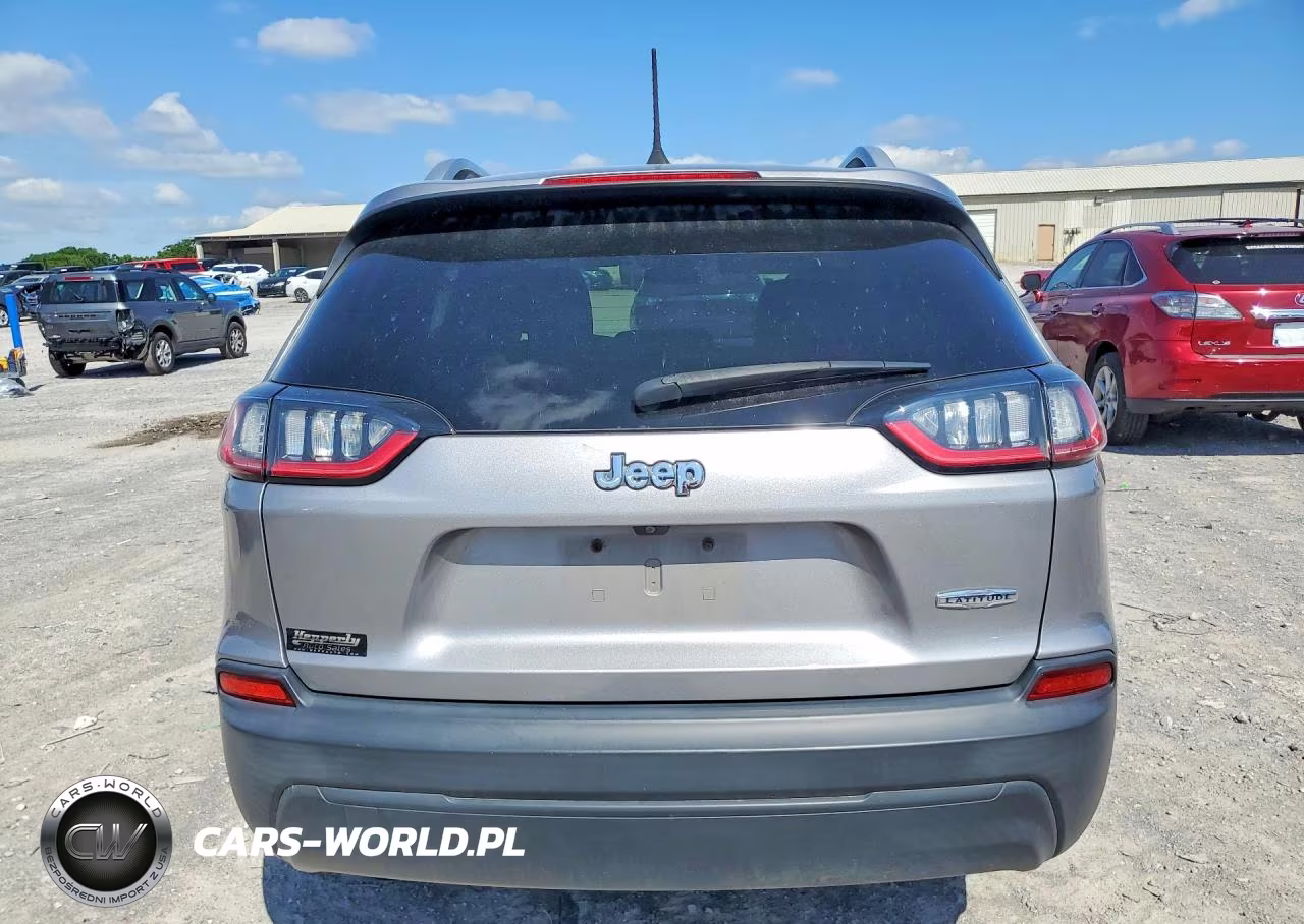 2019 Jeep Cherokee Latitude VIN:1C4PJLCB0KD469787 - 6