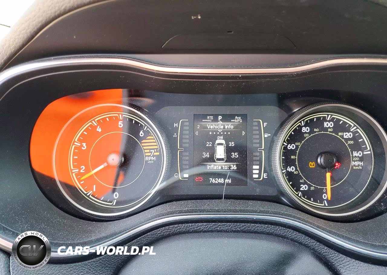 2019 Jeep Cherokee Latitude VIN:1C4PJLCB0KD469787 - 9