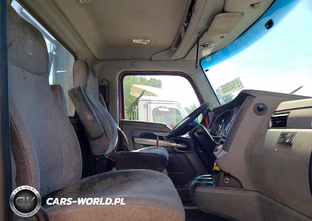 2019 Kenworth T680 Semi Truck VIN:1XKYA48X0KJ300518 - 5