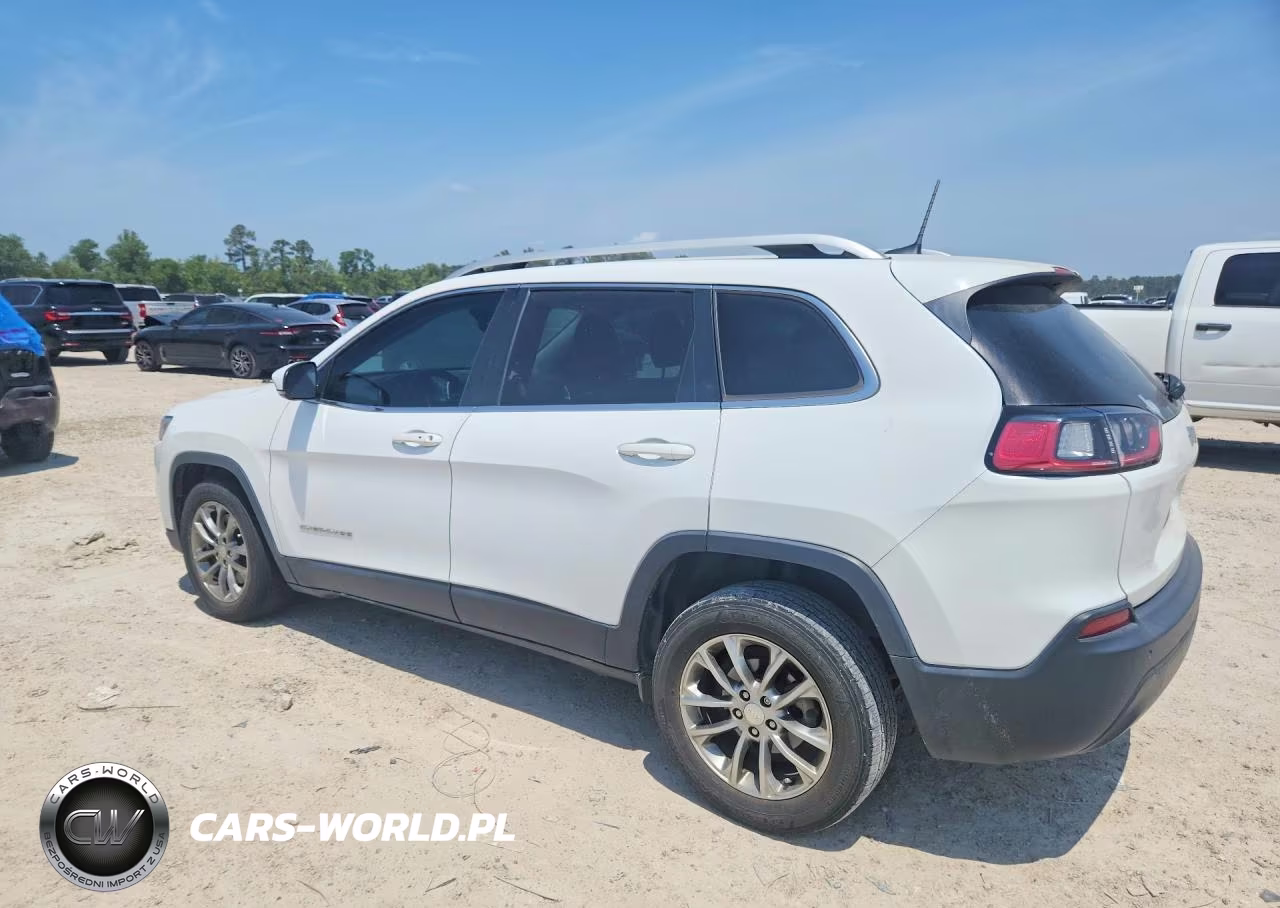 2019 Jeep Cherokee Latitude Plus VIN:1C4PJLLB5KD247651 - 2