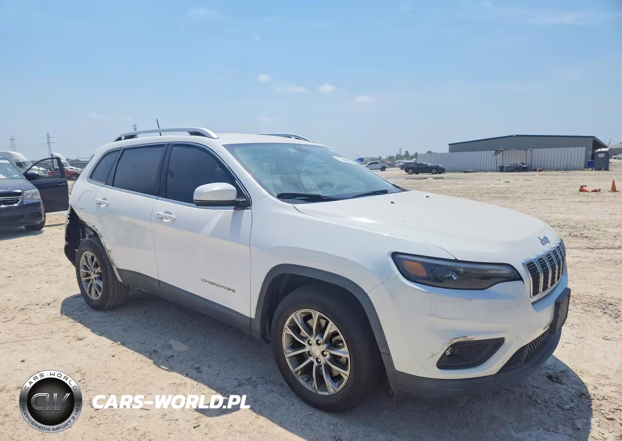 2019 Jeep Cherokee Latitude Plus VIN:1C4PJLLB5KD247651 - 4