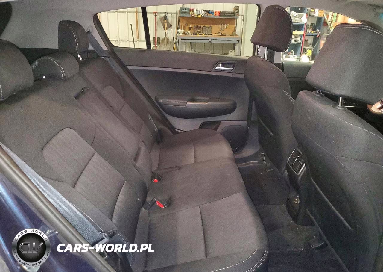 2020 Kia Sportage Lx VIN:KNDPMCAC1L7812187 - 11
