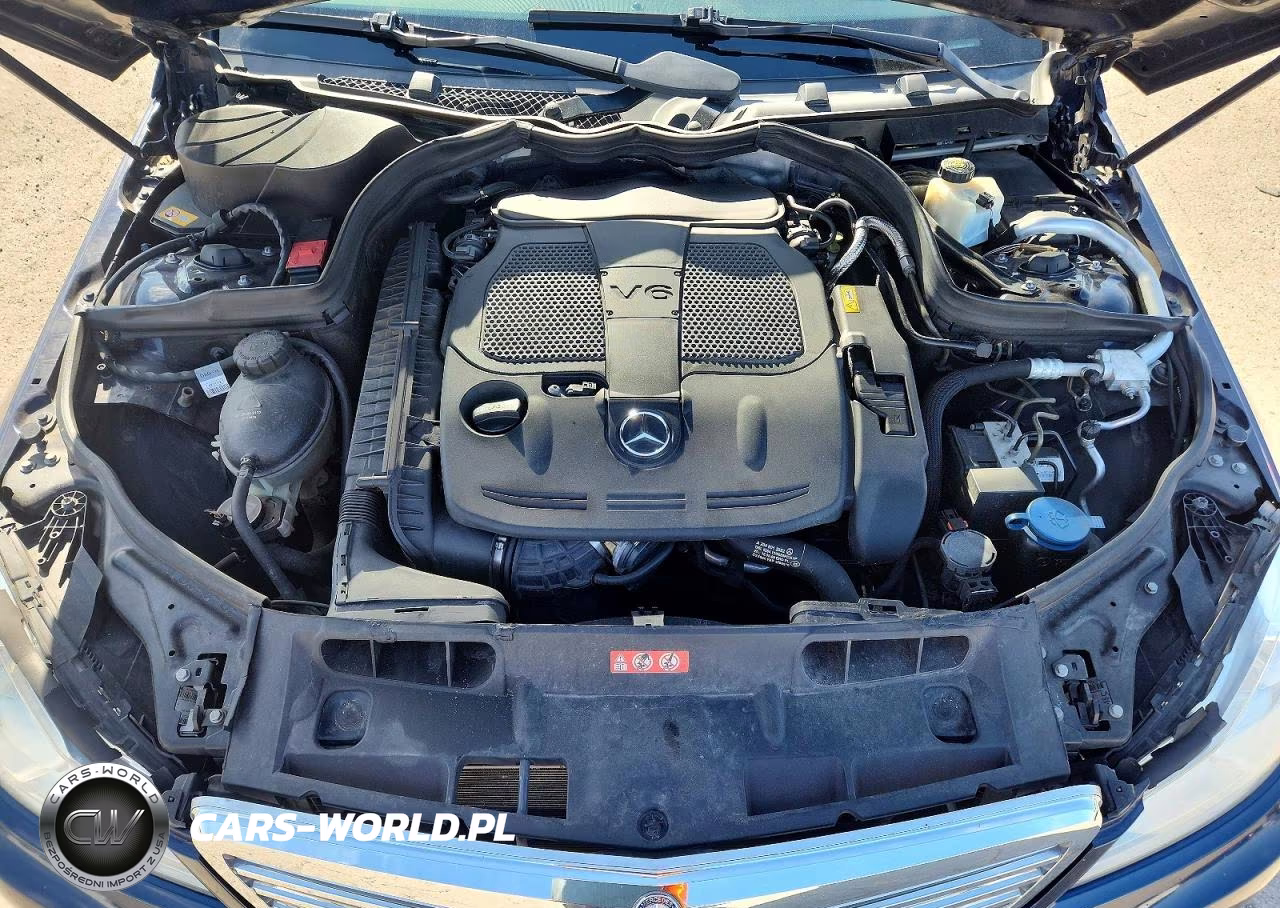2013 Mercedes-Benz C 300 4Matic VIN:WDDGF8AB8DA818920 - 11