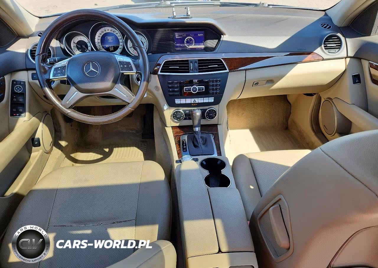 2013 Mercedes-Benz C 300 4Matic VIN:WDDGF8AB8DA818920 - 8