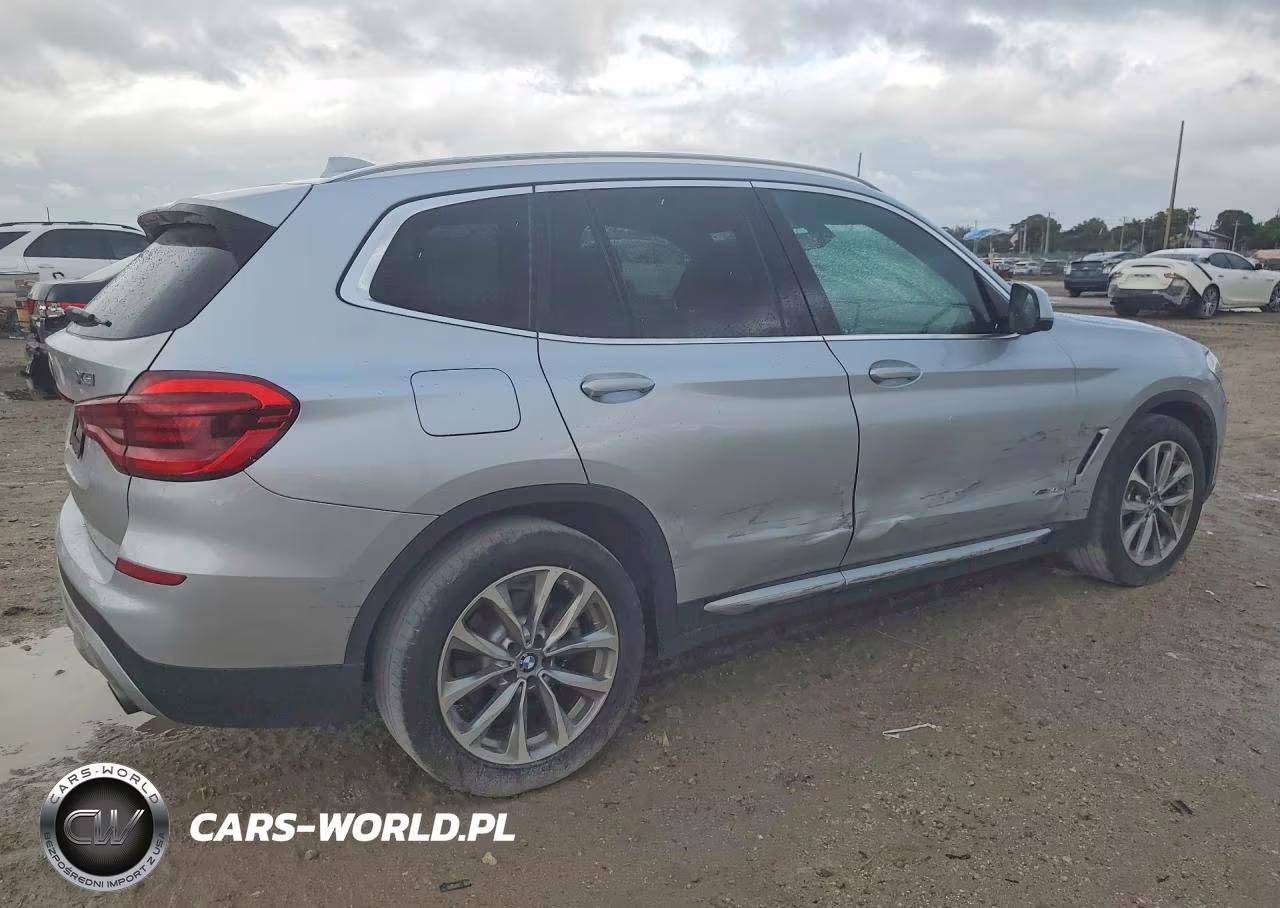 2018 BMW X3 xDrive30I VIN:5UXTR9C56JLC73007 - 3
