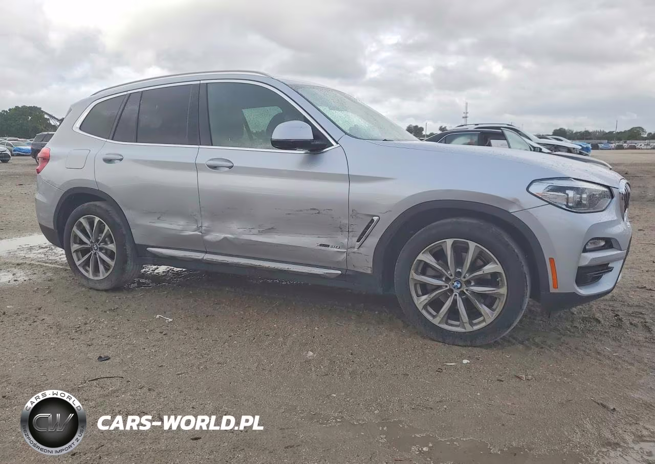 2018 BMW X3 xDrive30I VIN:5UXTR9C56JLC73007 - 4