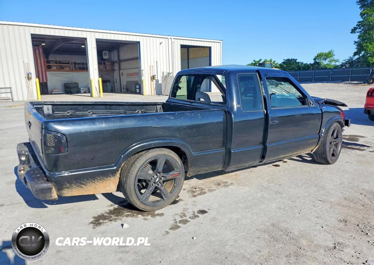 1996 Chevrolet S Truck S10 VIN:1GCCS19X9T8109849 - 3