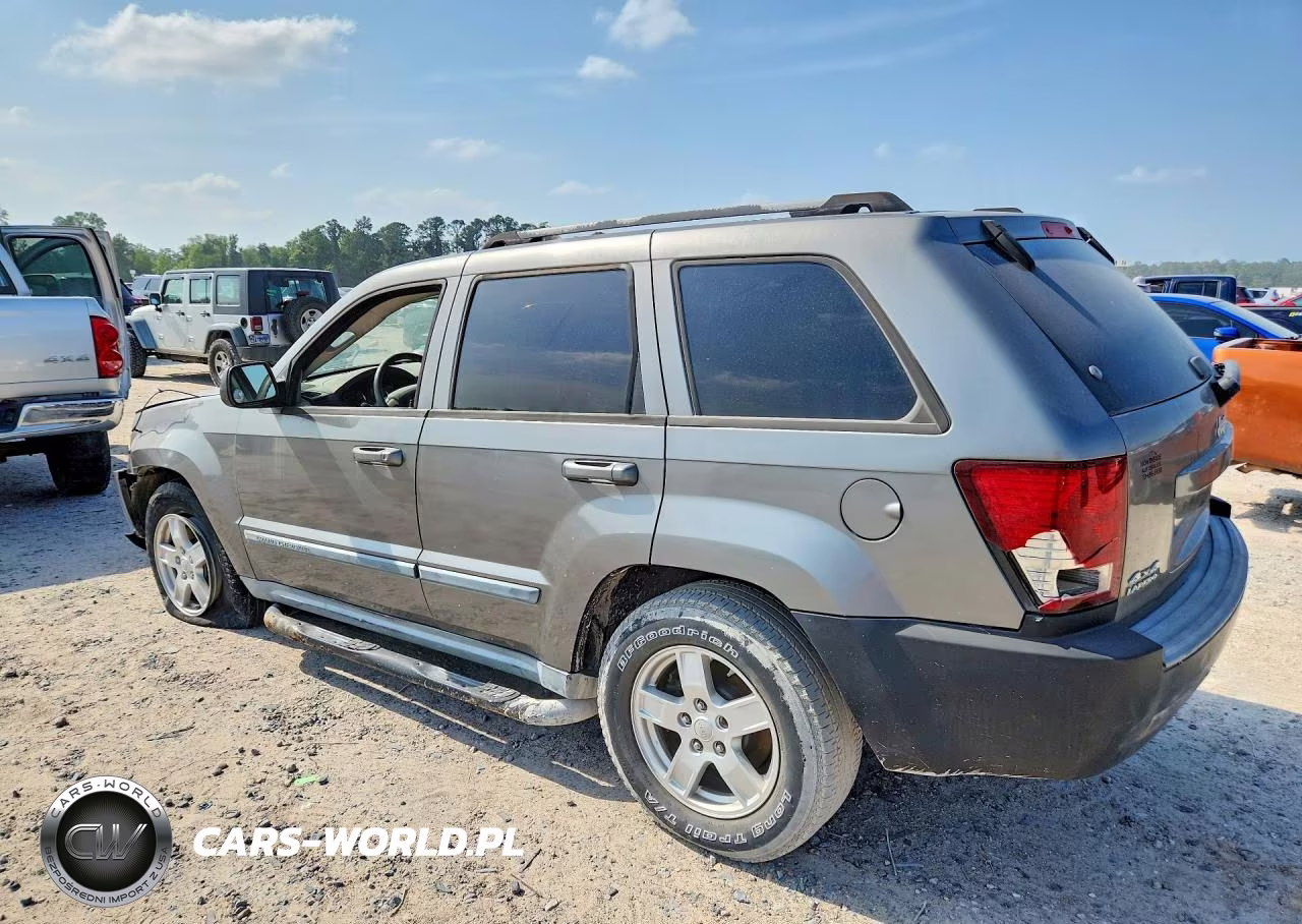 2007 Jeep Grand Cherokee Laredo VIN:1J8GR48K77C548323 - 2