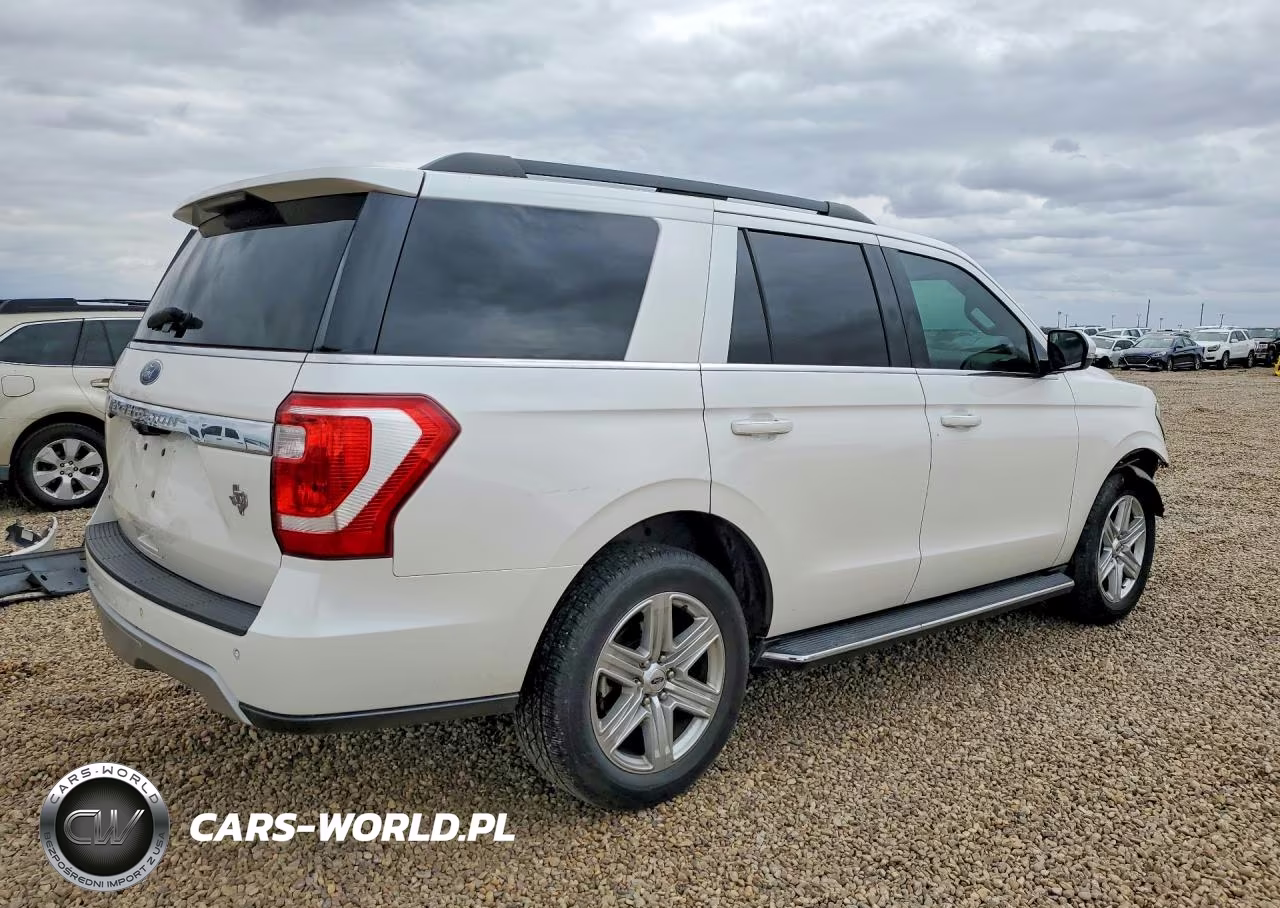 2018 Ford Expedition Xlt VIN:1FMJU1HT3JEA60724 - 3