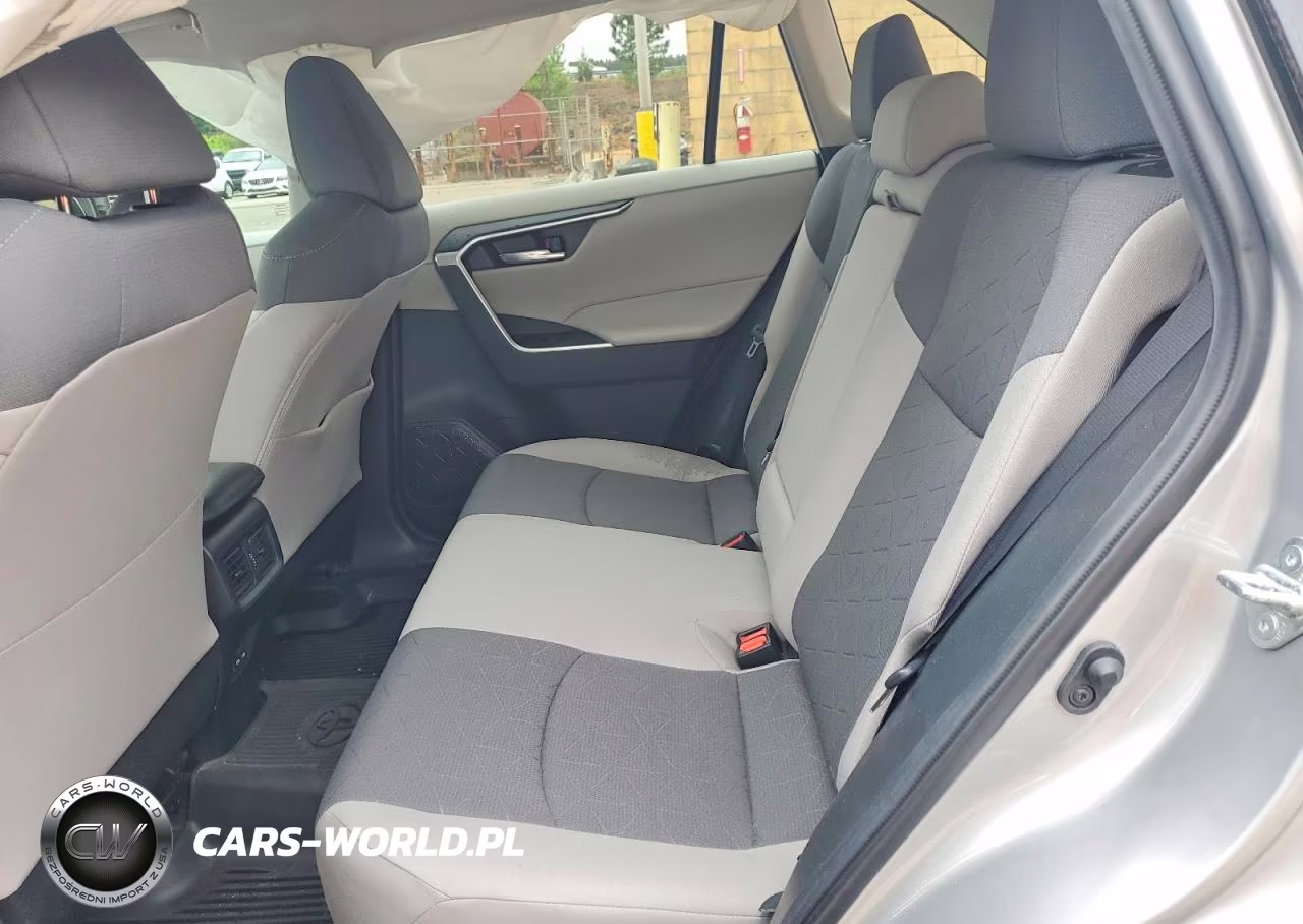 2022 Toyota Rav4 Xle VIN:2T3W1RFV7NW200570 - 10