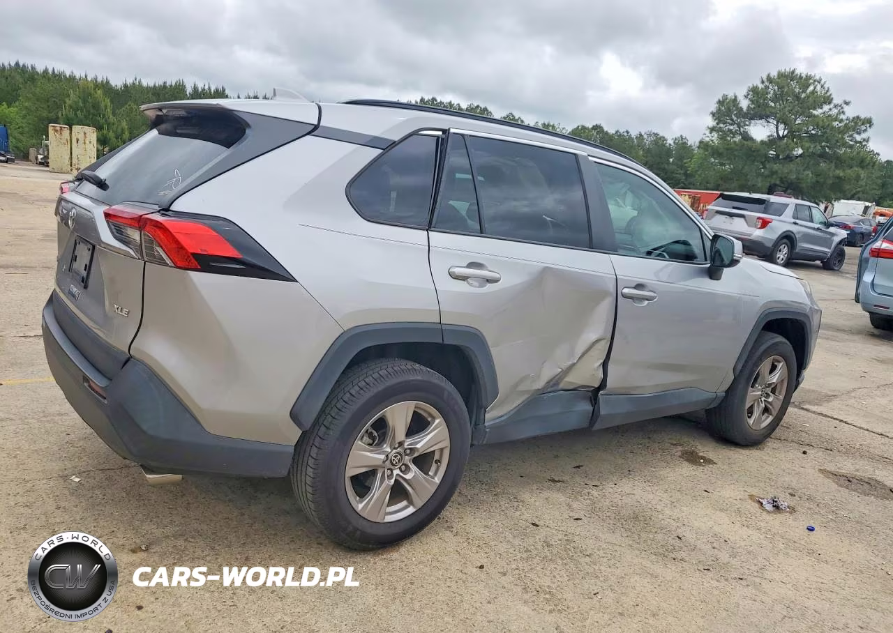2022 Toyota Rav4 Xle VIN:2T3W1RFV7NW200570 - 3