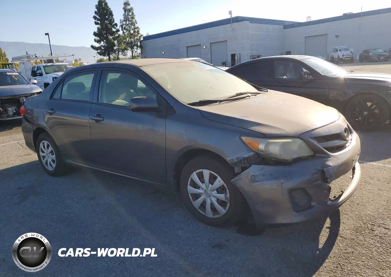 2013 Toyota Corolla L VIN:5YFBU4EE7DP136565 - 4
