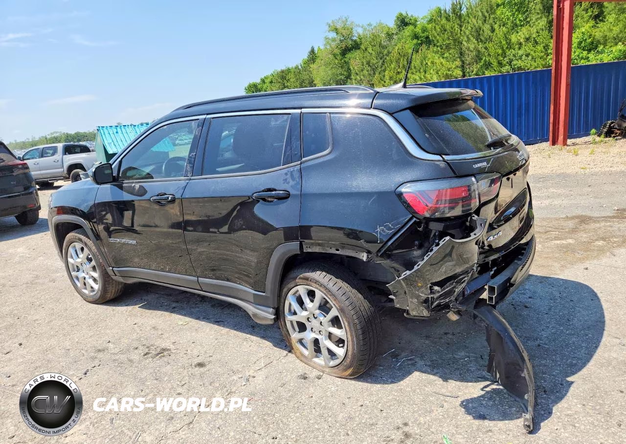 2023 Jeep Compass Latitude Lux VIN:3C4NJDFN5PT558257 - 2