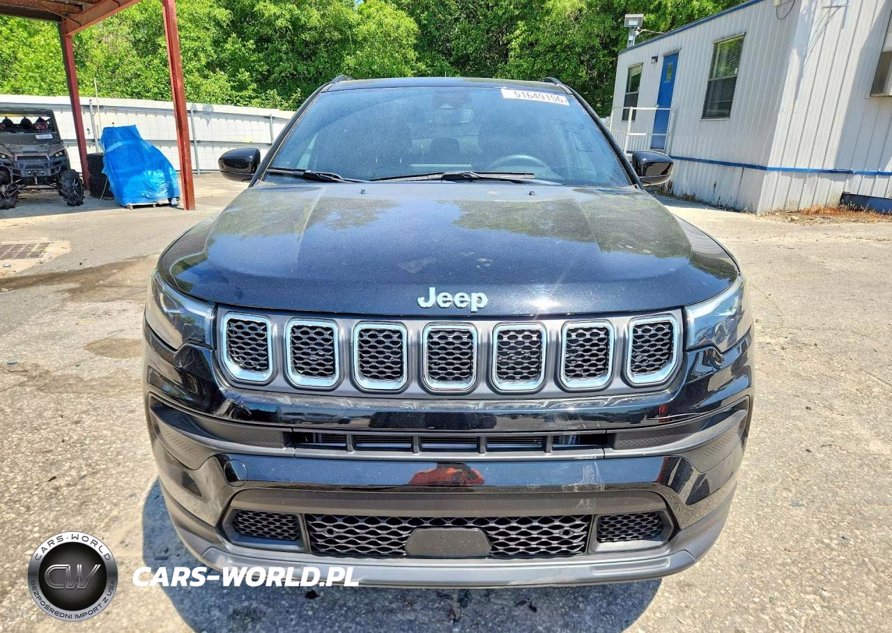 2023 Jeep Compass Latitude Lux VIN:3C4NJDFN5PT558257 - 5