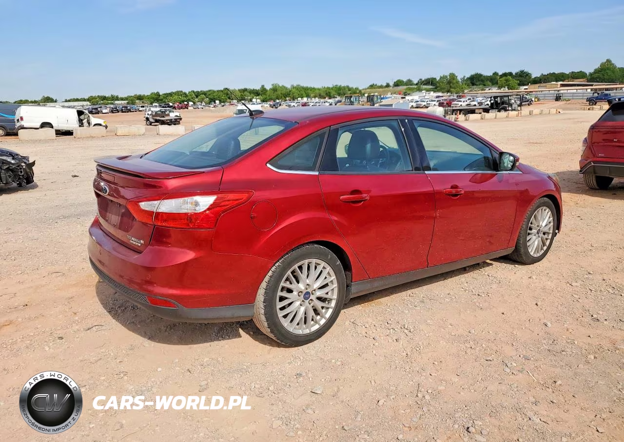 2014 Ford Focus Titanium VIN:1FADP3J23EL223398 - 3