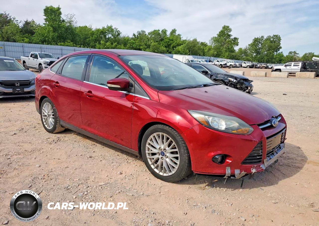 2014 Ford Focus Titanium VIN:1FADP3J23EL223398 - 4