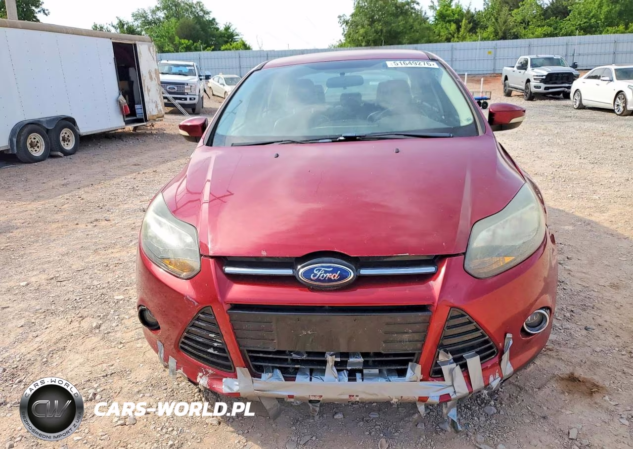 2014 Ford Focus Titanium VIN:1FADP3J23EL223398 - 5