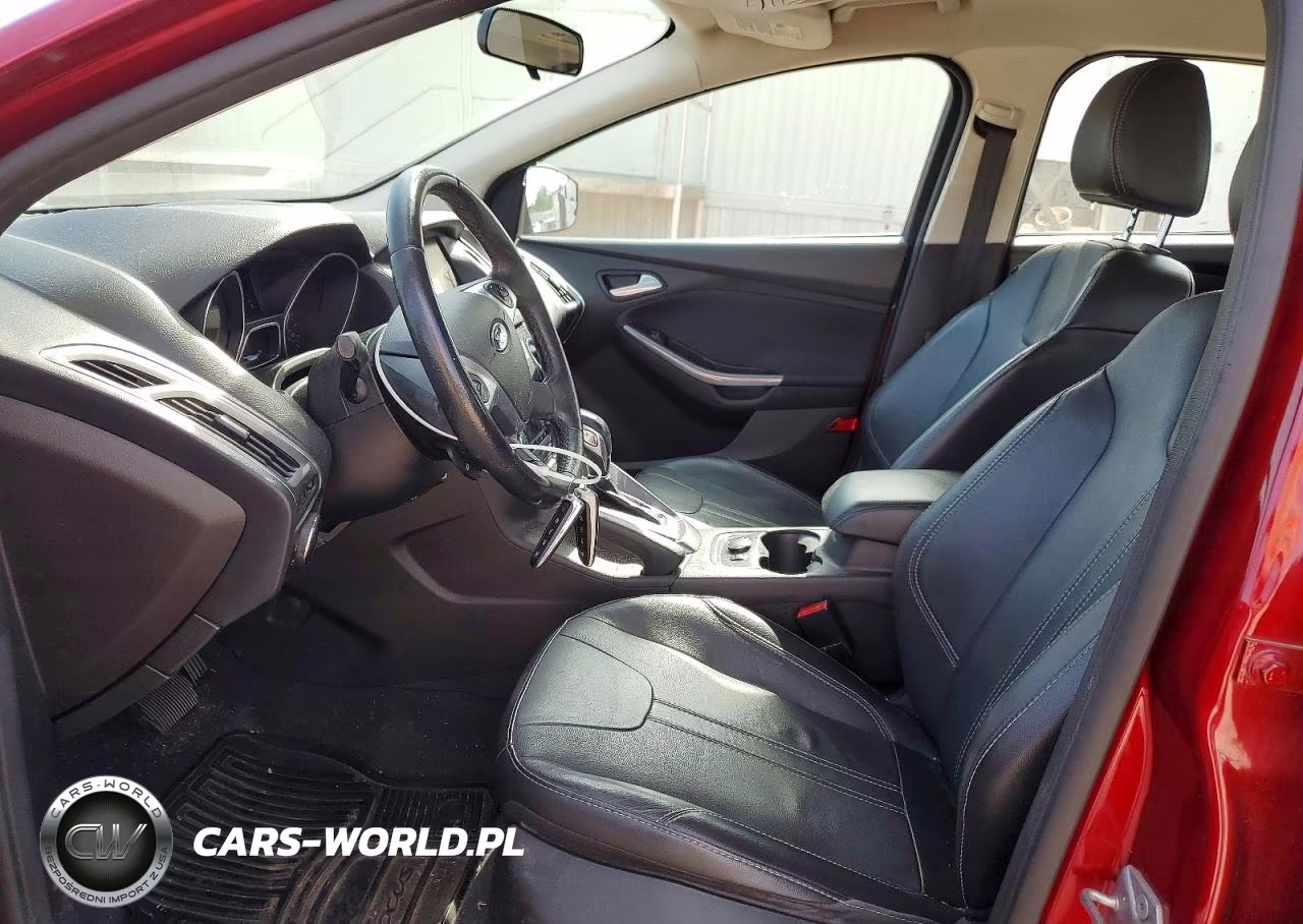 2014 Ford Focus Titanium VIN:1FADP3J23EL223398 - 7