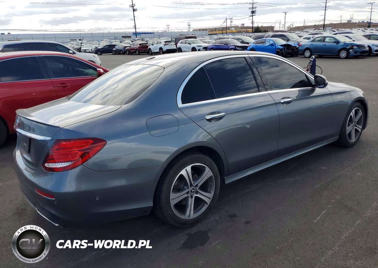 2019 Mercedes-Benz E 300 VIN:WDDZF4JB1KA504735 - 3