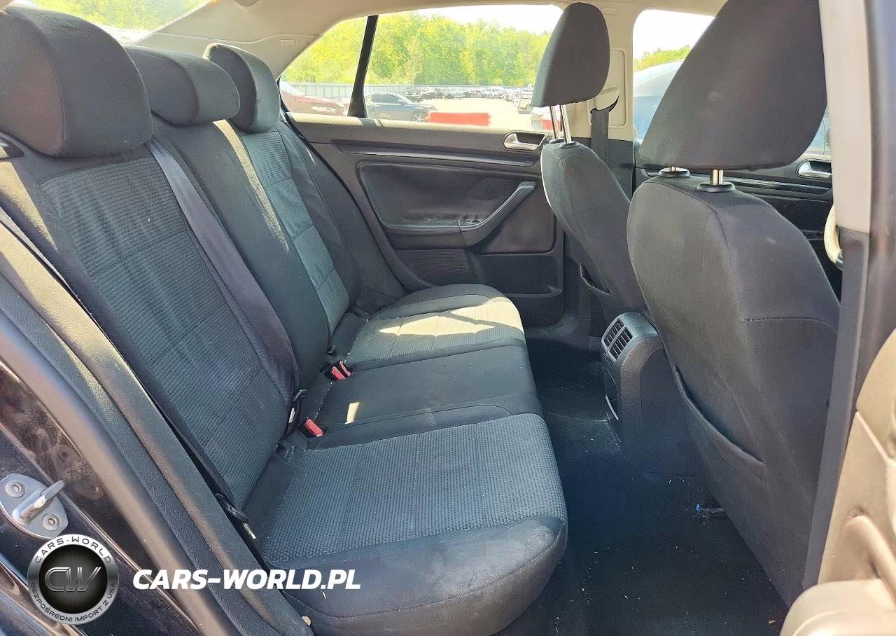 2010 Volkswagen Jetta S VIN:3VWJX7AJ5AM075515 - 11