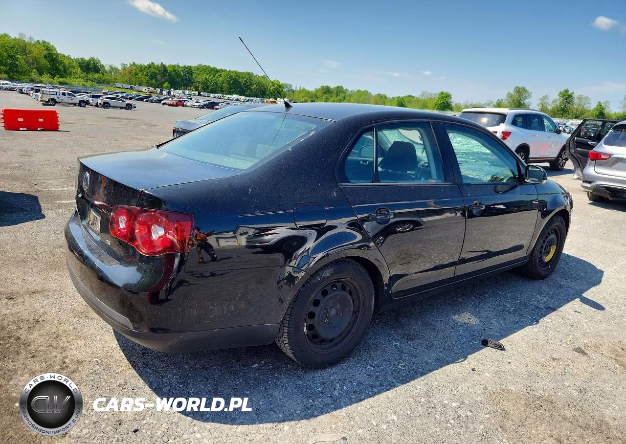 2010 Volkswagen Jetta S VIN:3VWJX7AJ5AM075515 - 3