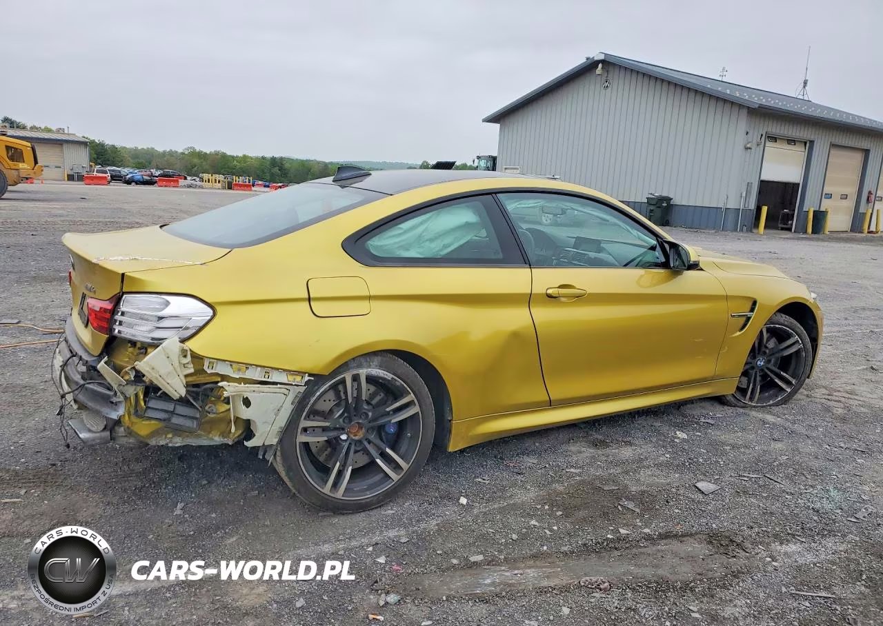 2015 BMW M4 VIN:WBS3R9C53FK333457 - 3