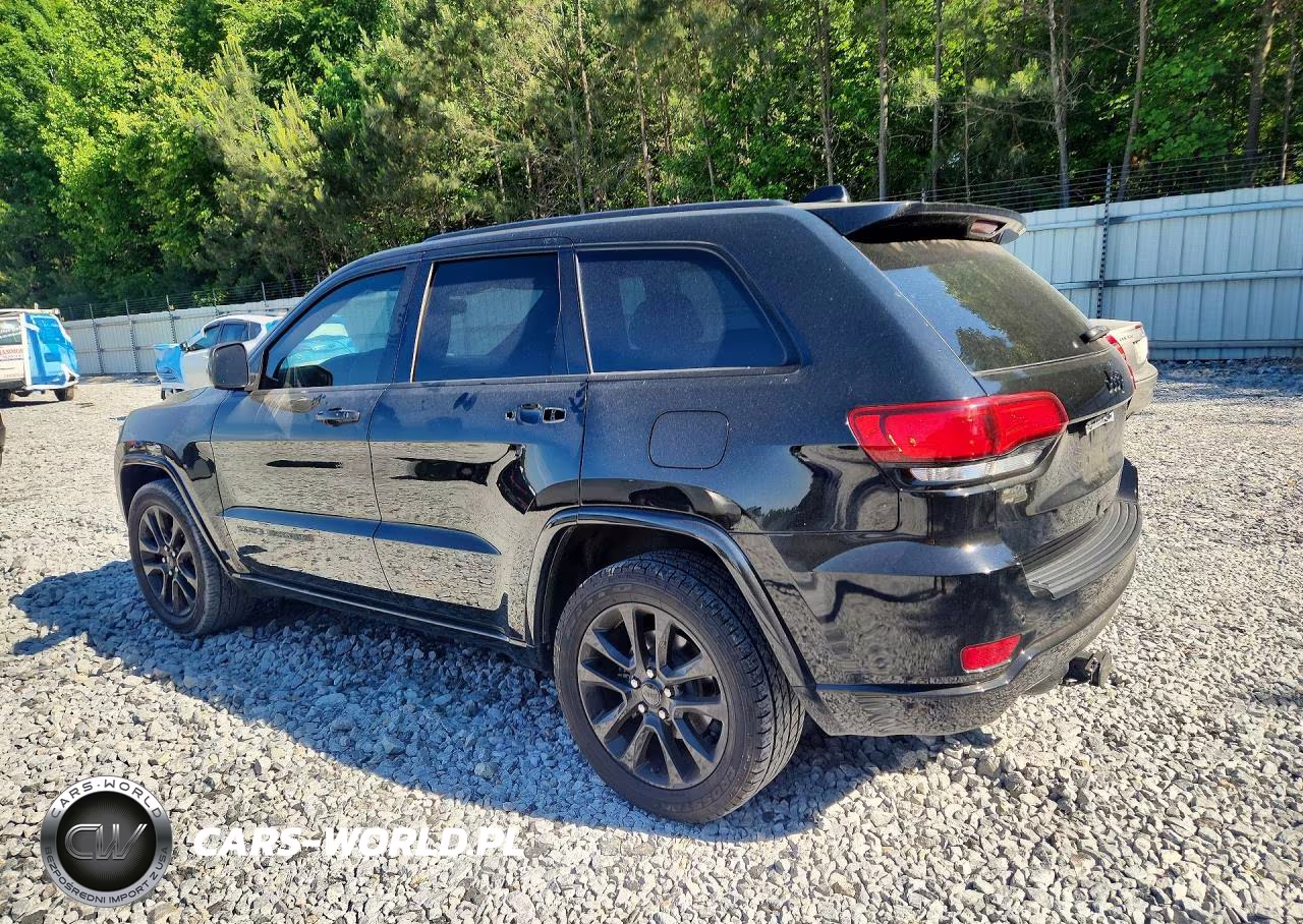2020 Jeep Grand Cherokee Laredo VIN:1C4RJEAG3LC245701 - 2