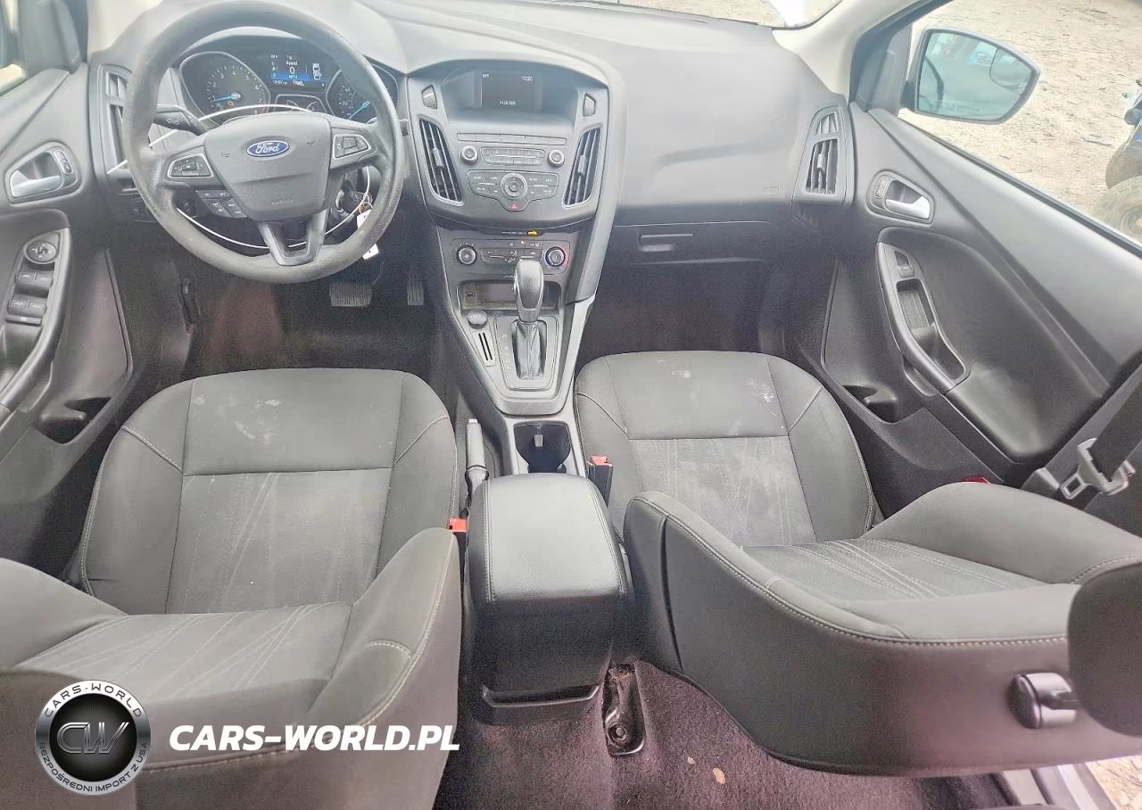 2018 Ford Focus Se VIN:1FADP3F26JL324101 - 8