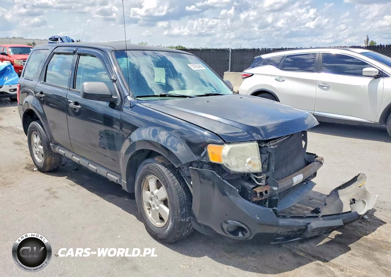 2012 Ford Escape Xls VIN:1FMCU9C78CKA84829 - 4