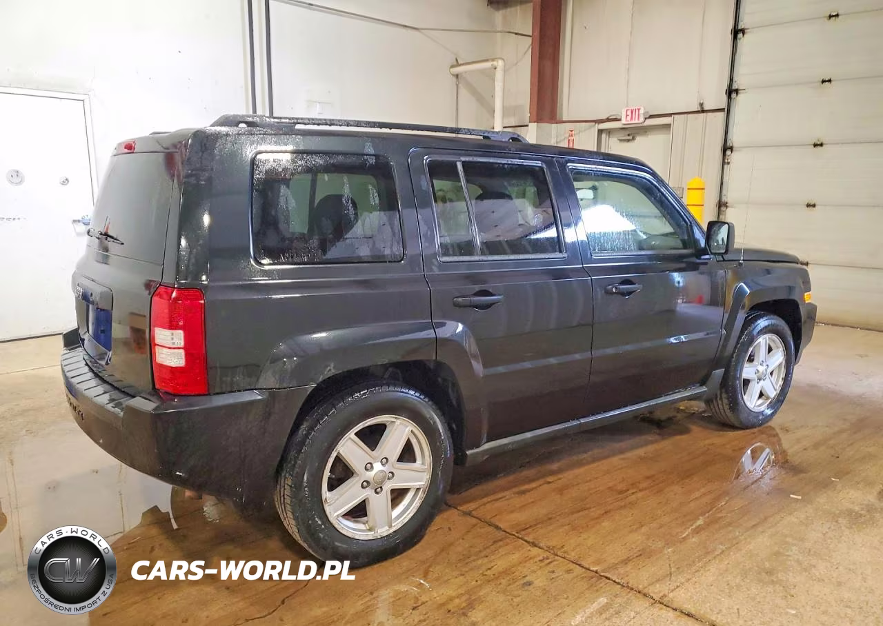 2010 Jeep Patriot Sport VIN:1J4NF1GBXAD642957 - 3
