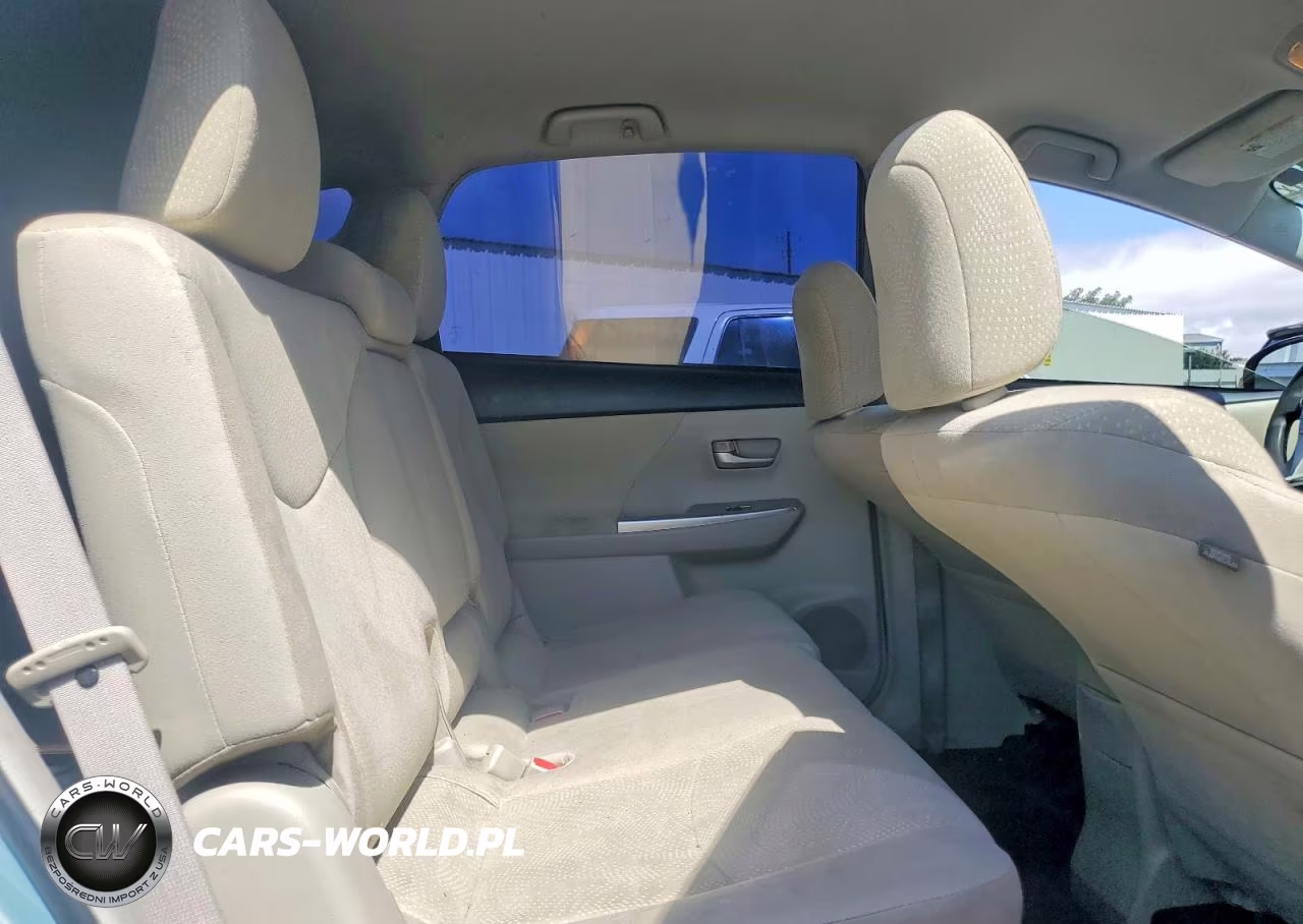 2014 Toyota Prius V Three VIN:JTDZN3EU1E3314607 - 10
