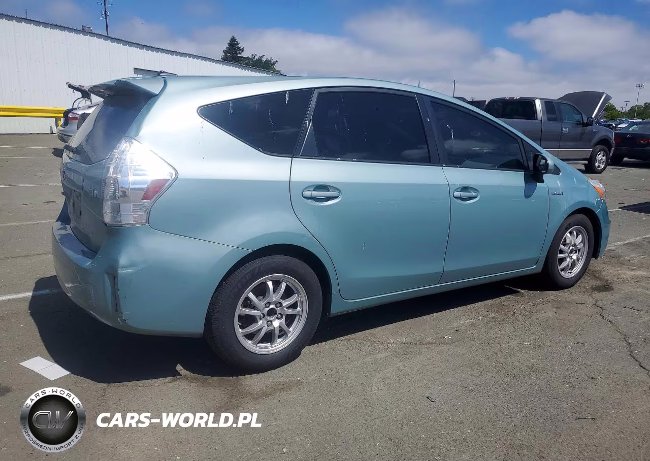 2014 Toyota Prius V Three VIN:JTDZN3EU1E3314607 - 3