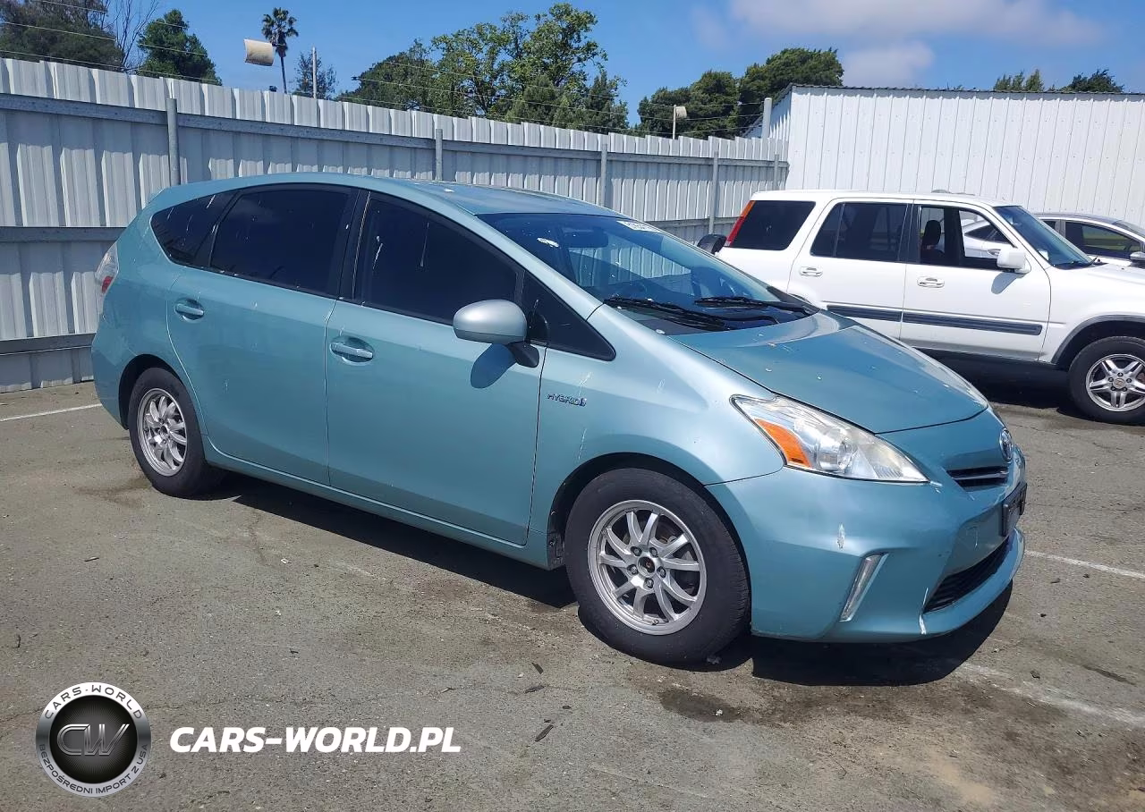 2014 Toyota Prius V Three VIN:JTDZN3EU1E3314607 - 4