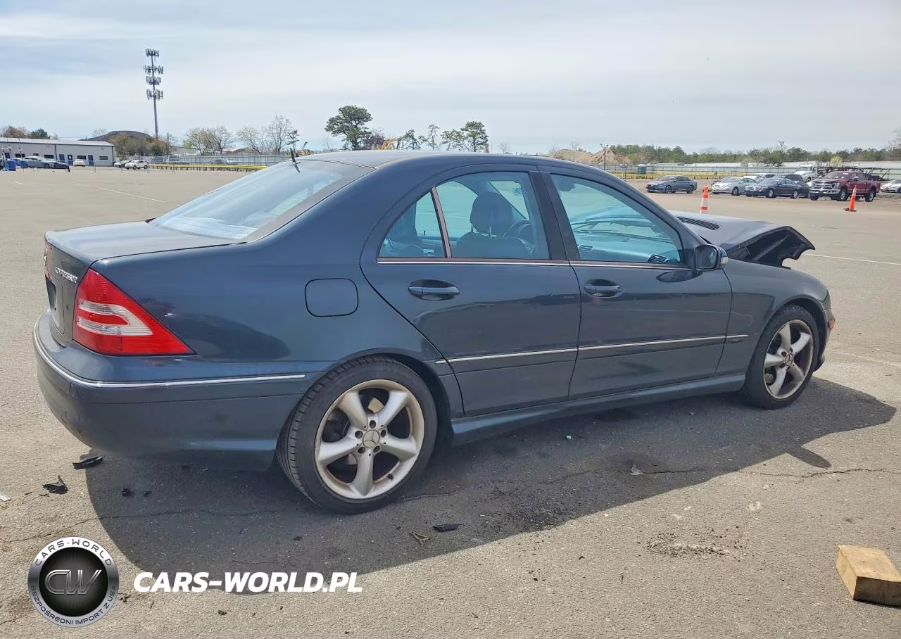 2005 Mercedes-Benz C 230K Sport Sedan VIN:WDBRF40JX5F582908 - 3