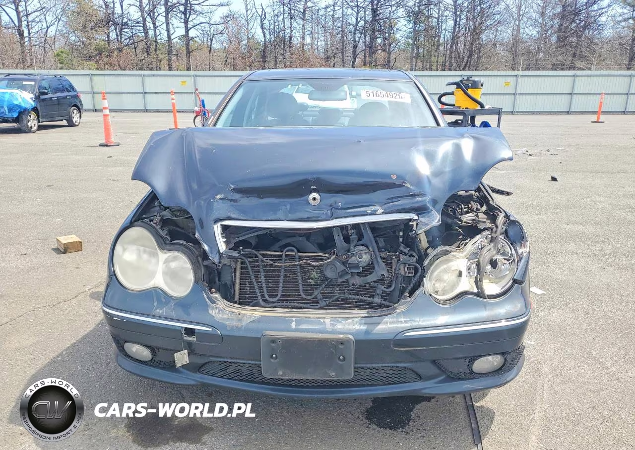 2005 Mercedes-Benz C 230K Sport Sedan VIN:WDBRF40JX5F582908 - 5