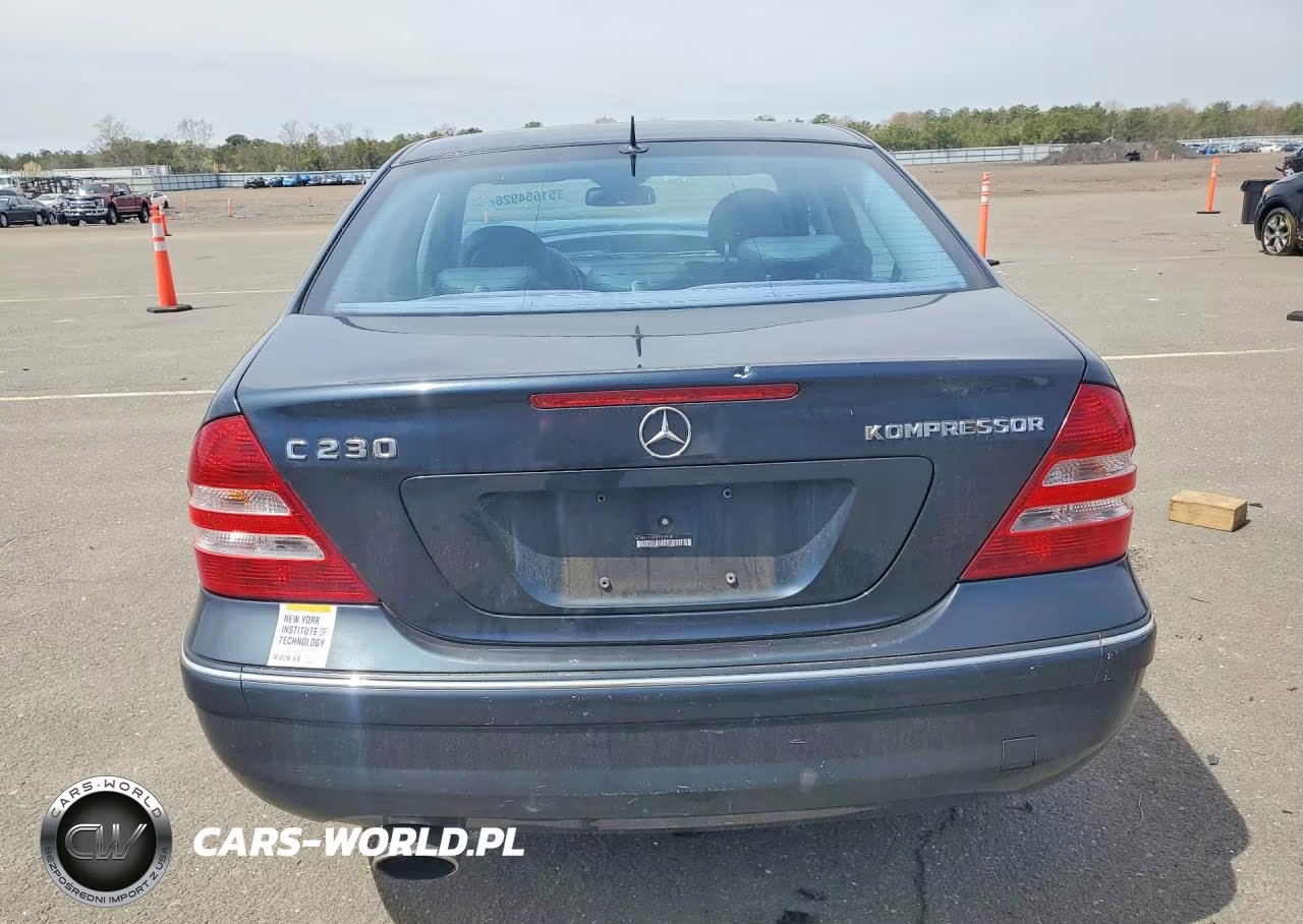 2005 Mercedes-Benz C 230K Sport Sedan VIN:WDBRF40JX5F582908 - 6