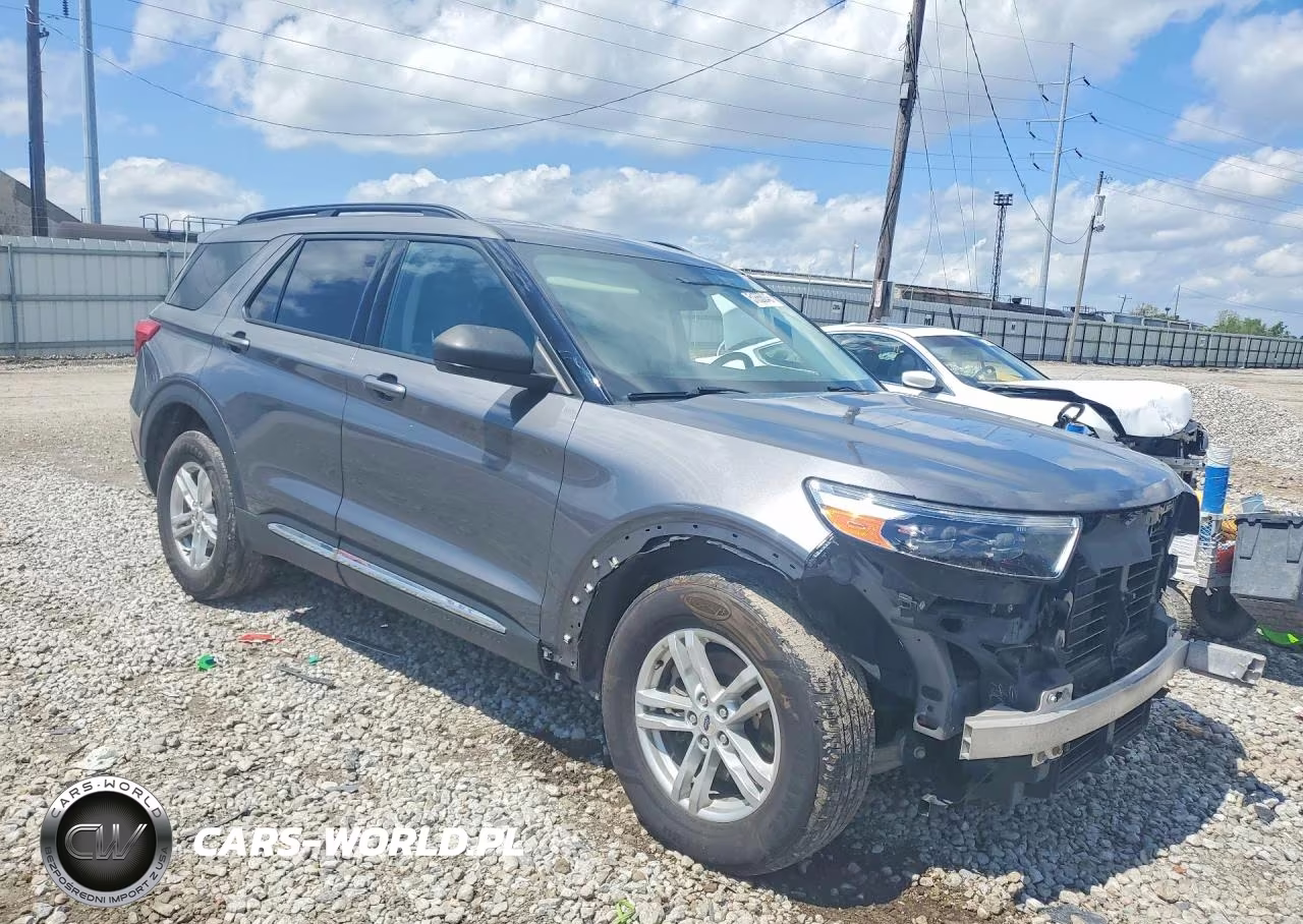 2021 Ford Explorer Xlt VIN:1FMSK8DH2MGA65670 - 4