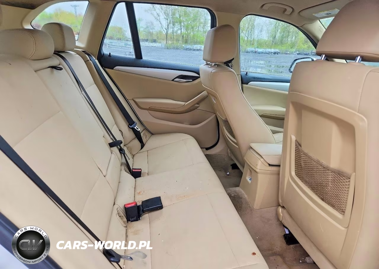 2015 BMW X1 xDrive28I VIN:WBAVL1C59FVY36800 - 10