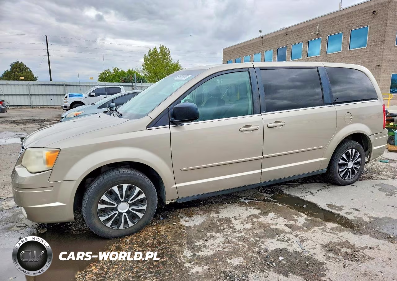 2009 Chrysler Town & Country Lx