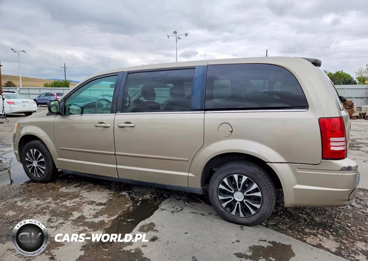 2009 Chrysler Town & Country Lx VIN:2A8HR44E29R520718 - 2