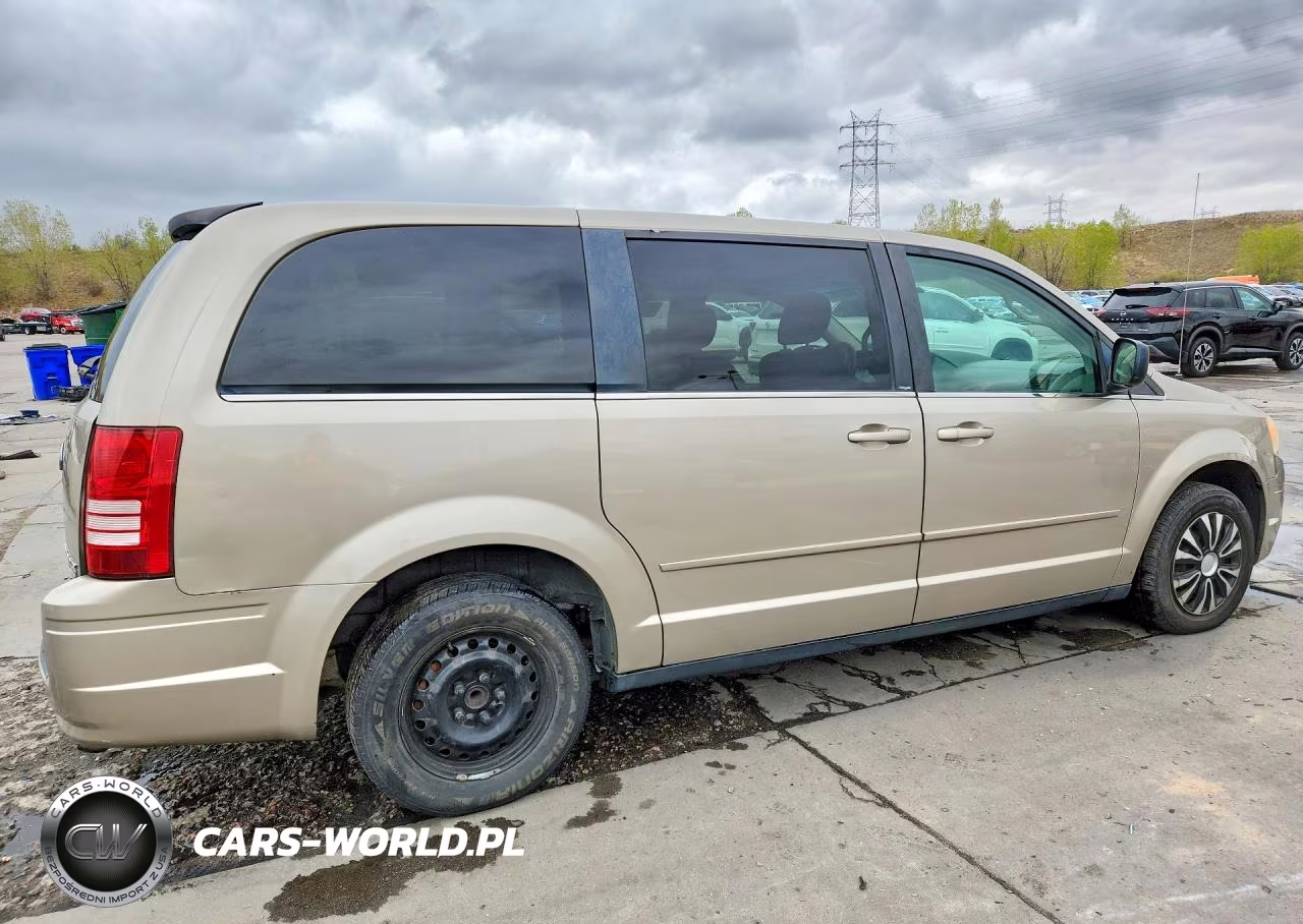 2009 Chrysler Town & Country Lx VIN:2A8HR44E29R520718 - 3