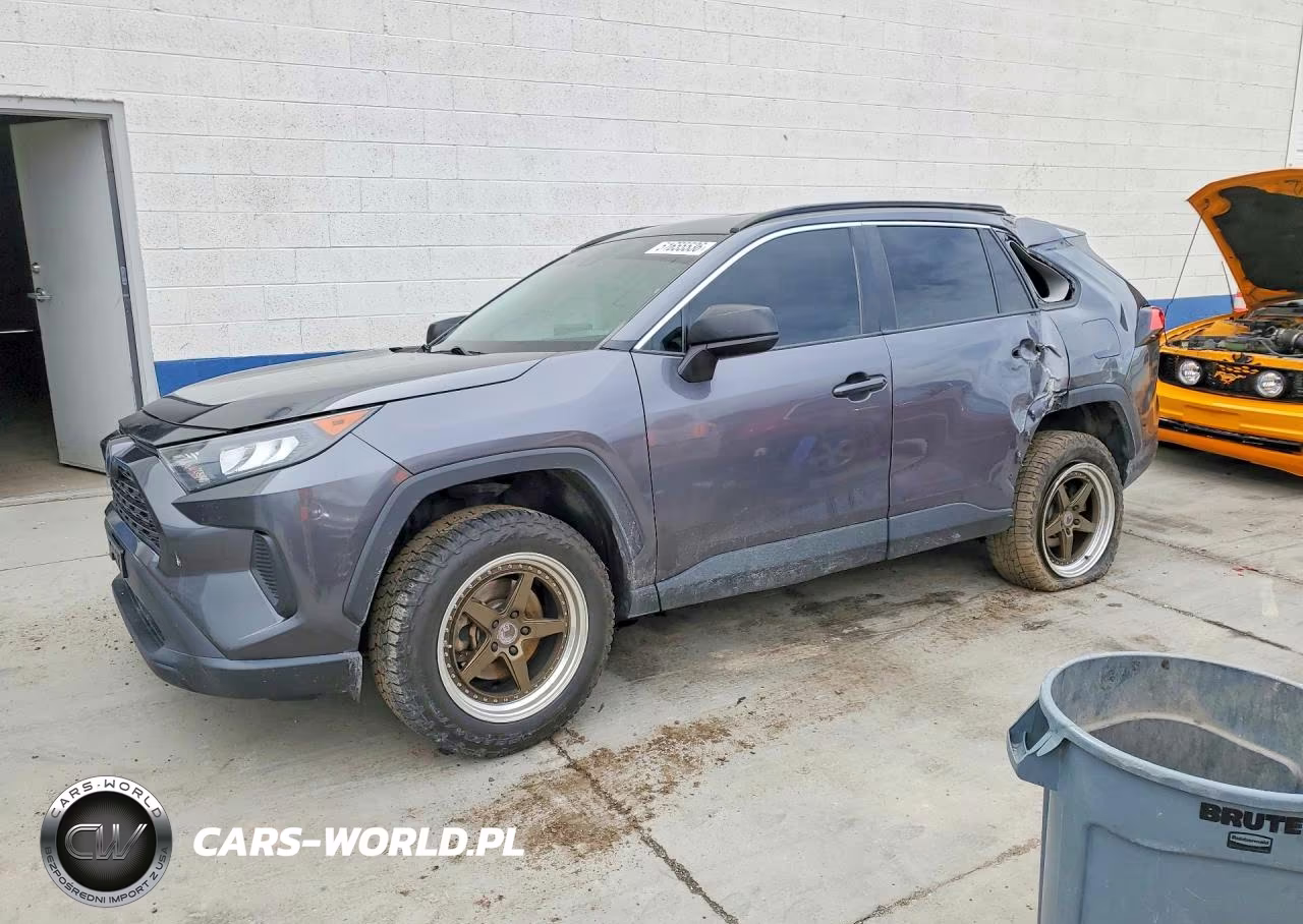 2020 Toyota Rav4 – zdjęcie 1 z 13