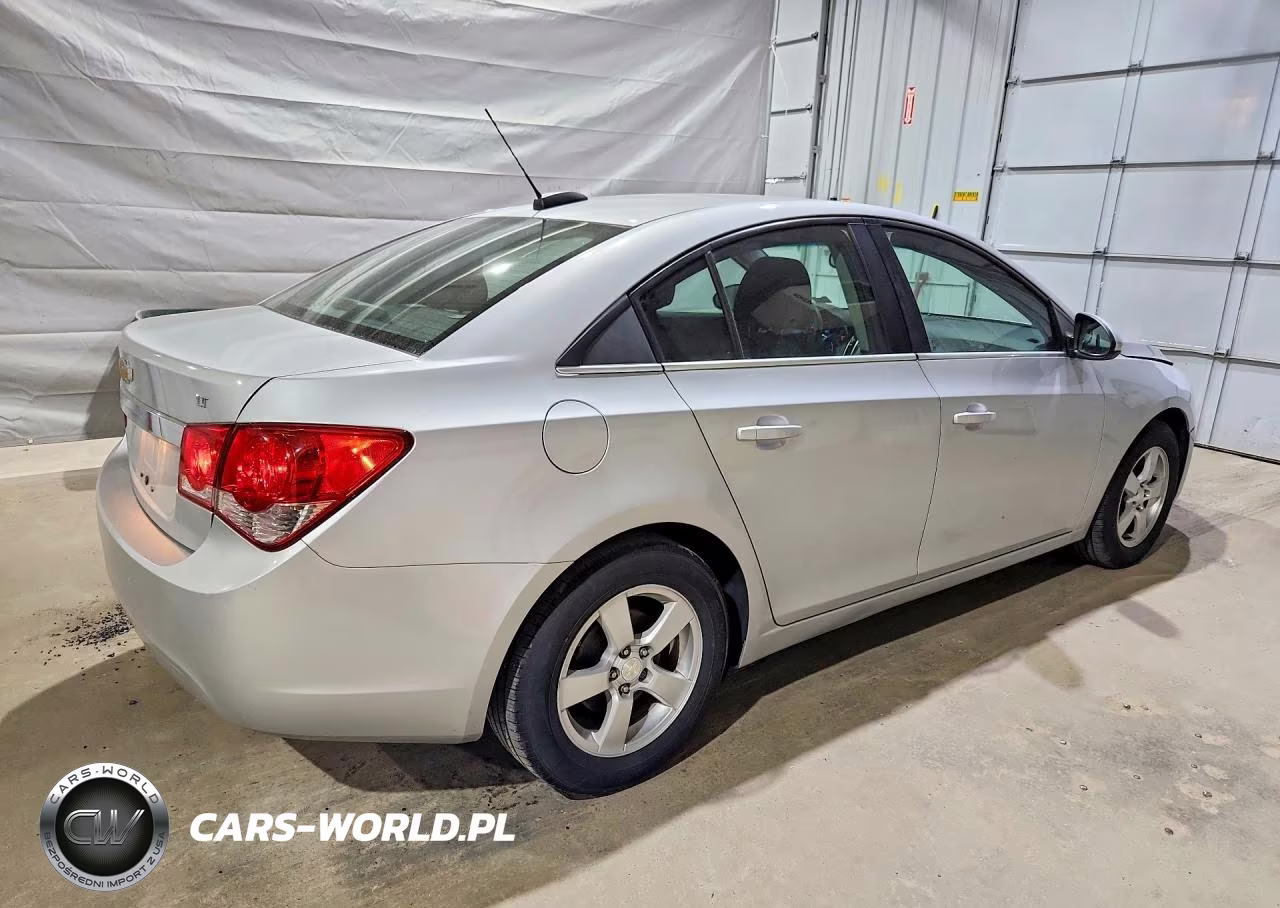 2015 Chevrolet Cruze Lt VIN:1G1PC5SBXF7203097 - 3
