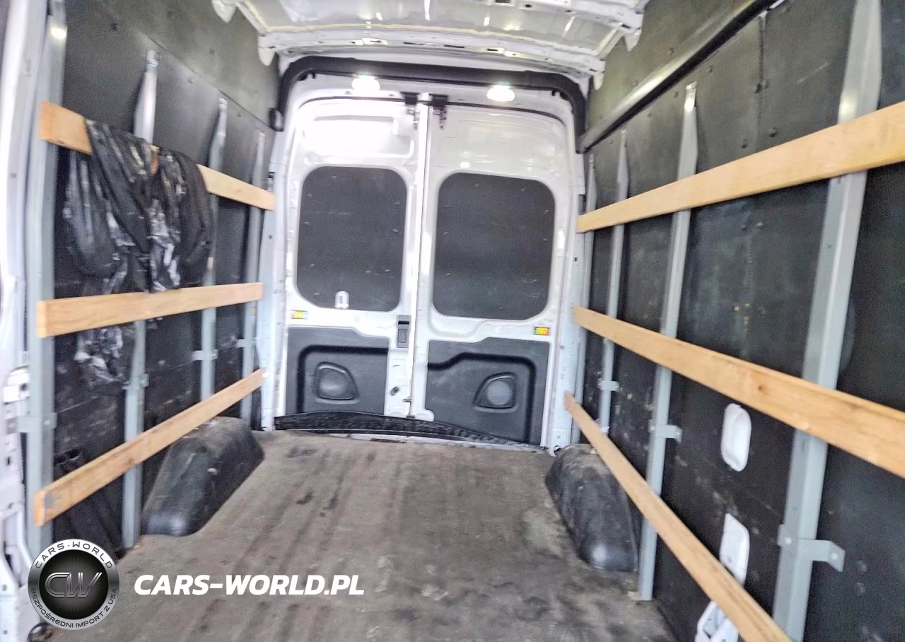 2022 Ford Transit T-250 VIN:1FTBR1X82NKA75472 - 10