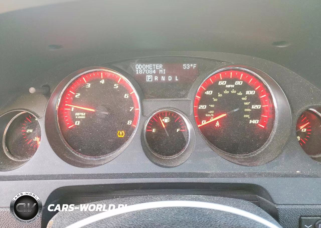 2011 GMC Acadia Denali VIN:1GKKVTED4BJ414844 - 9