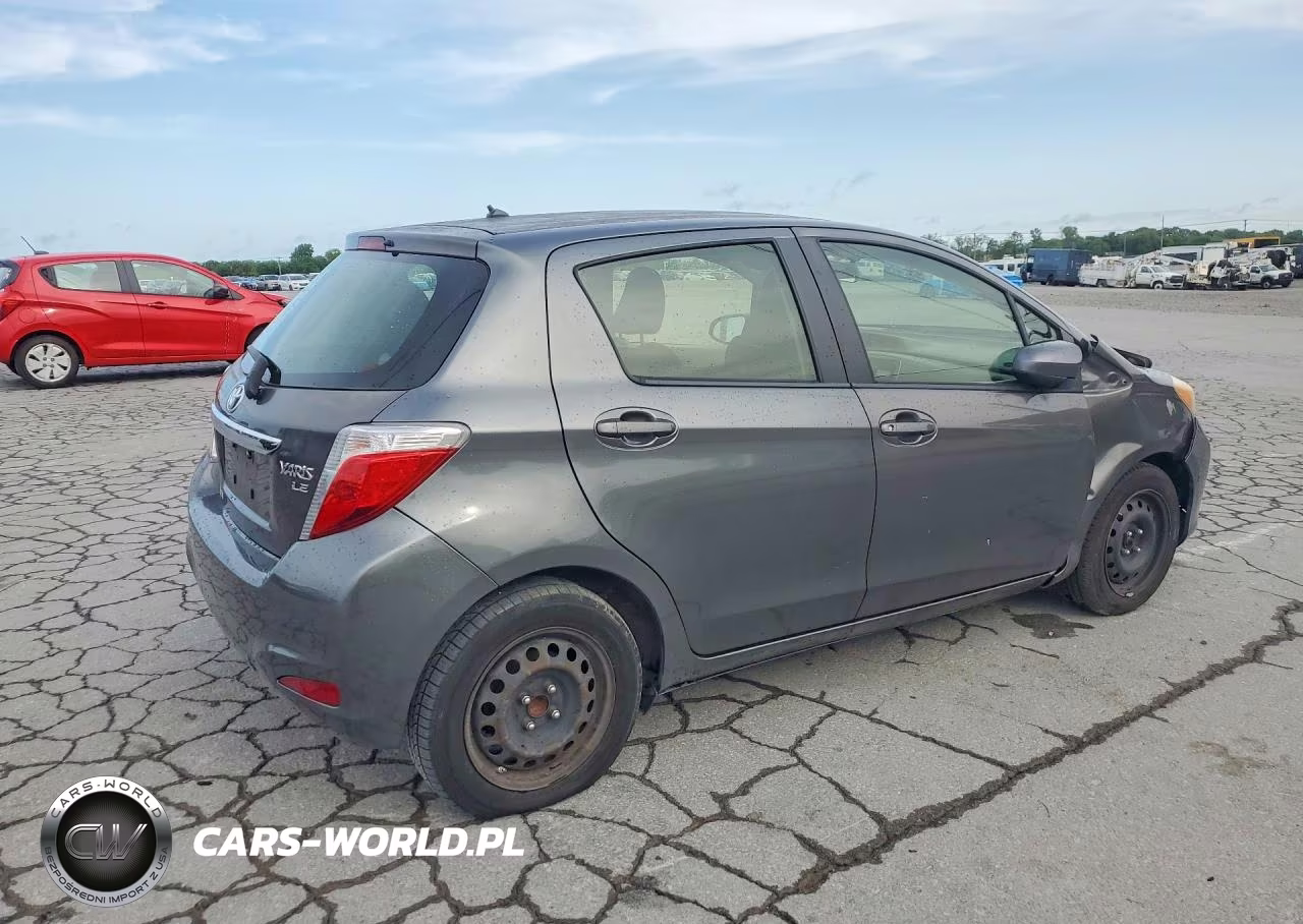 2013 Toyota Yaris 5-Door Le VIN:JTDKTUD37DD549219 - 3